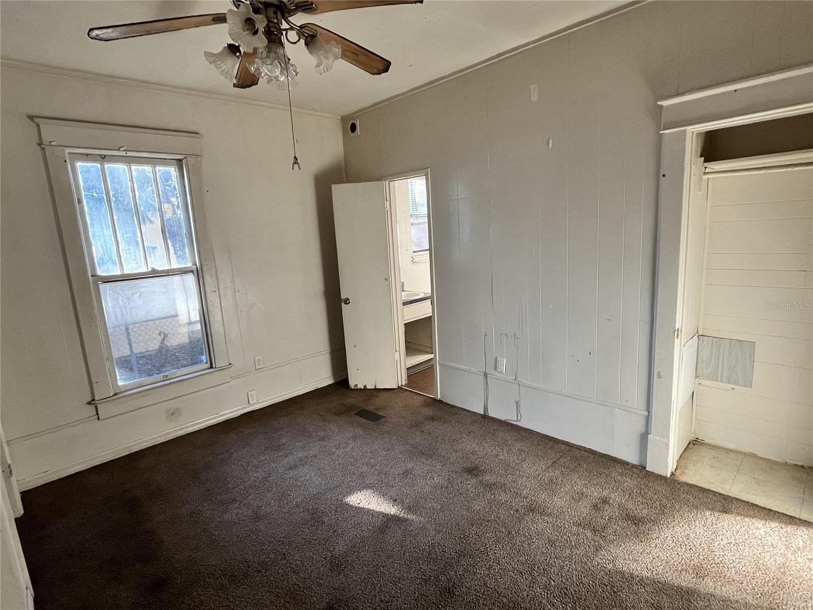 LAKE PARKER TERRACE SUB - Residential Lease