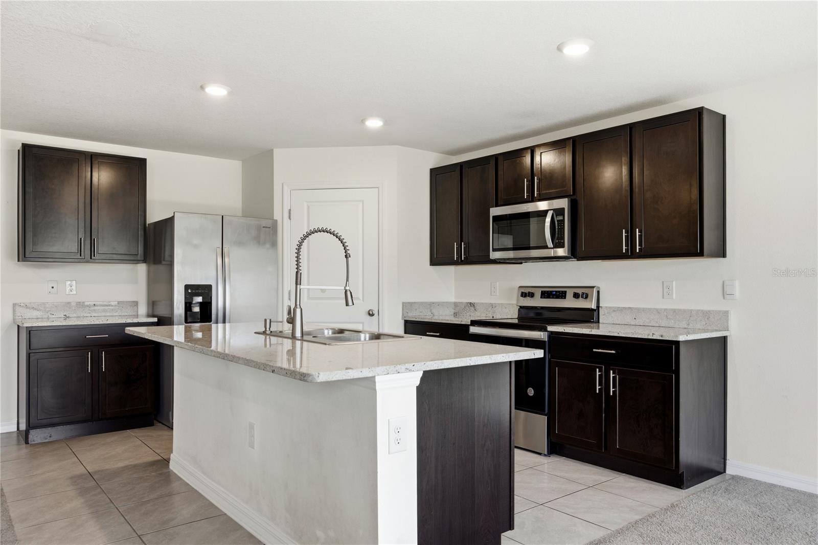 OAK RIDGE AT HIGH SPGS PH IV PB 37 PG 73 - Residential