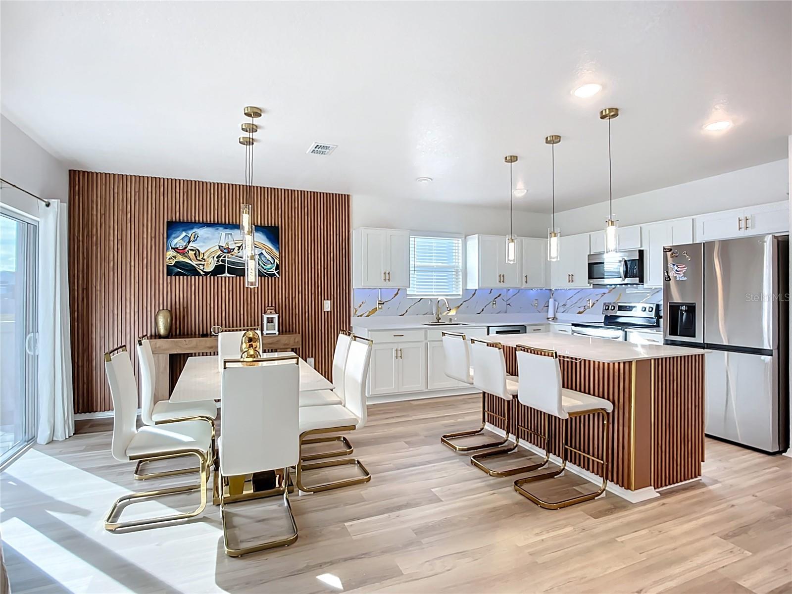 BROADLEAF - Residential