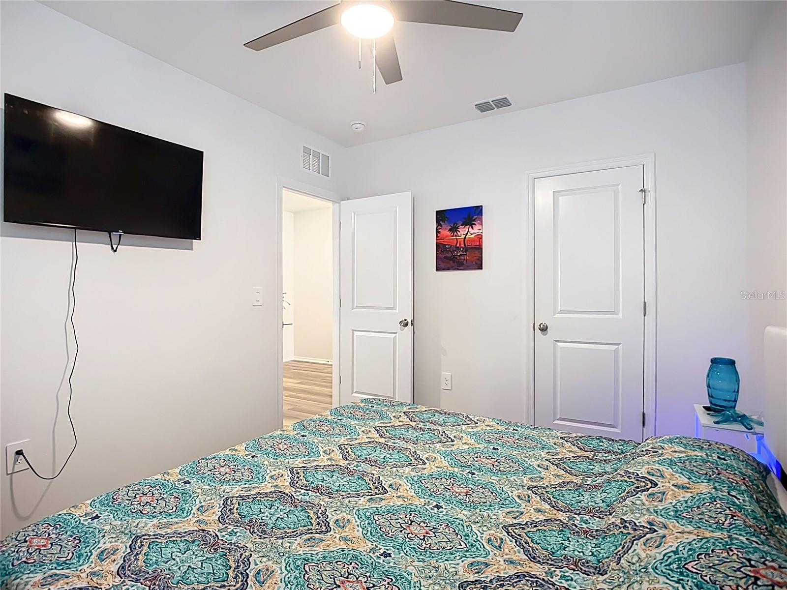 BROADLEAF - Residential