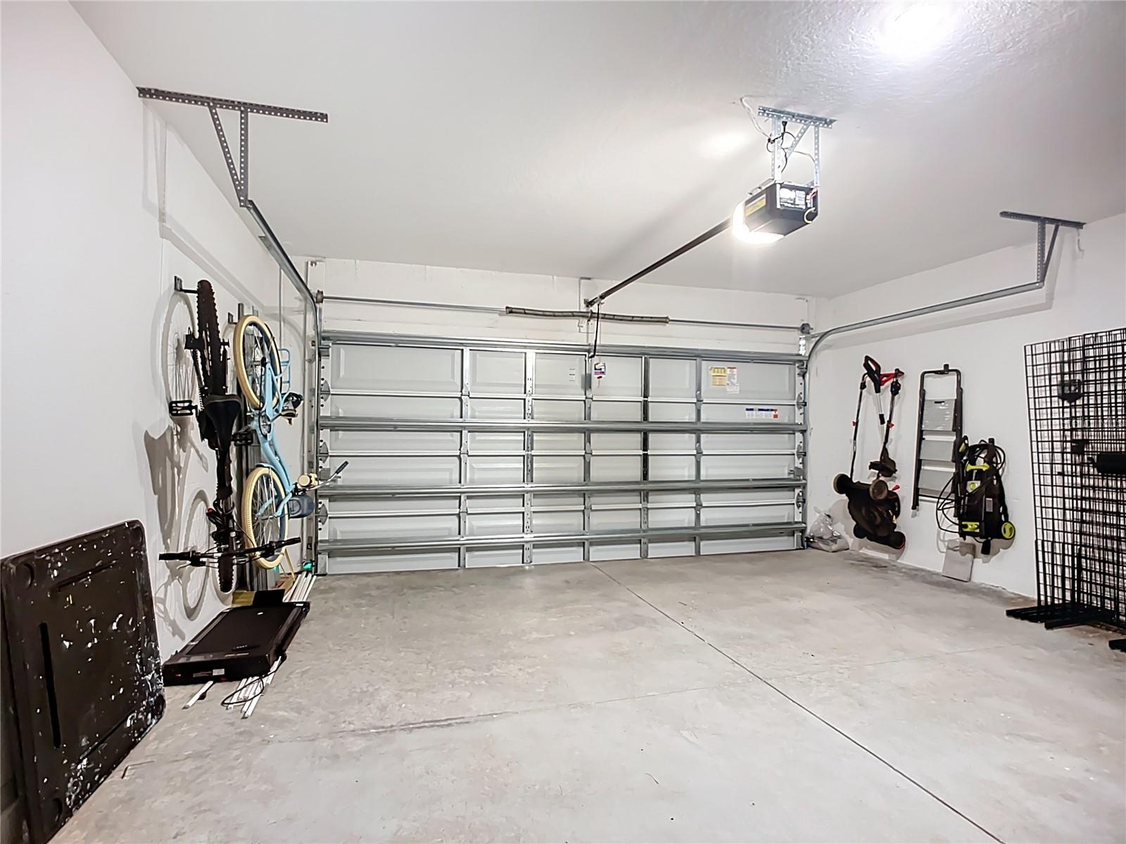 BROADLEAF - Residential