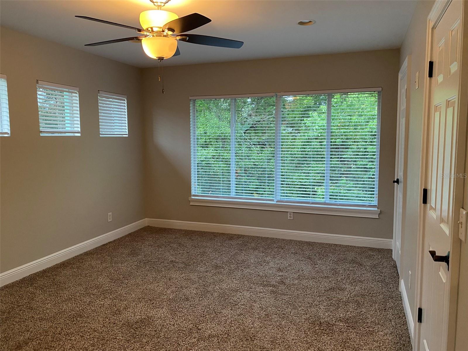 HEMINGWAY TWNHMS - Residential Lease