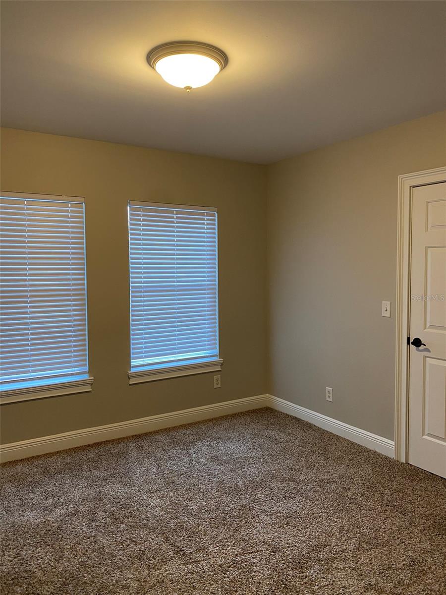 HEMINGWAY TWNHMS - Residential Lease