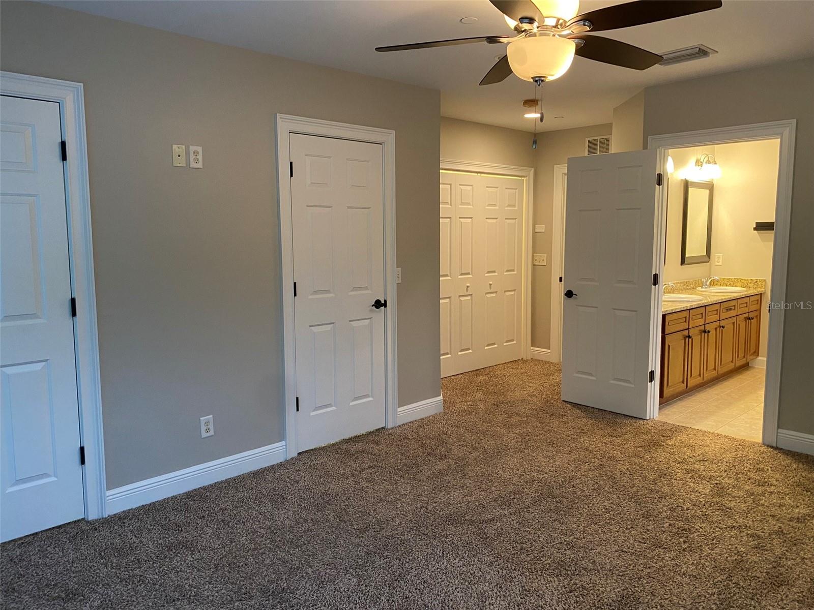 HEMINGWAY TWNHMS - Residential Lease