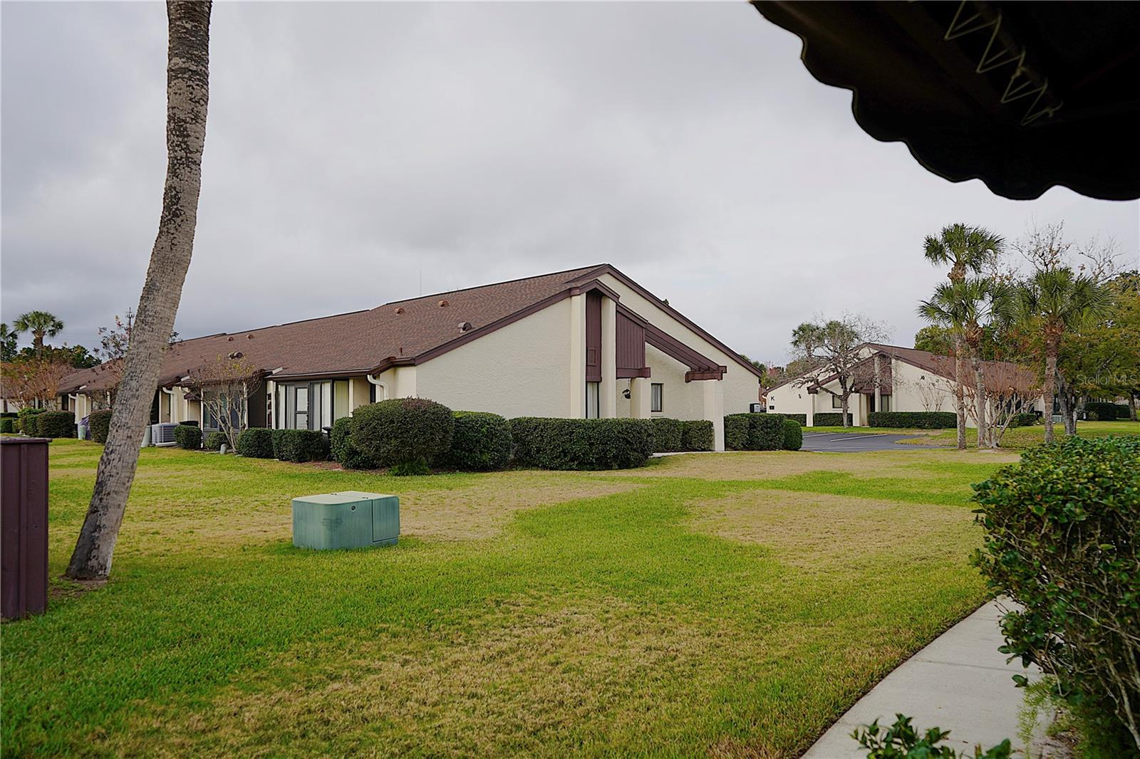 BREEZEWOOD VILLAGE CONDO PH 01-04 - Residential