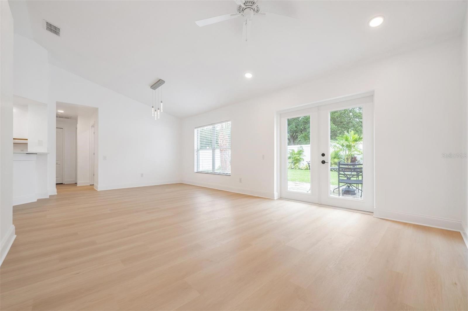 CALUSA TRACE - Residential Lease