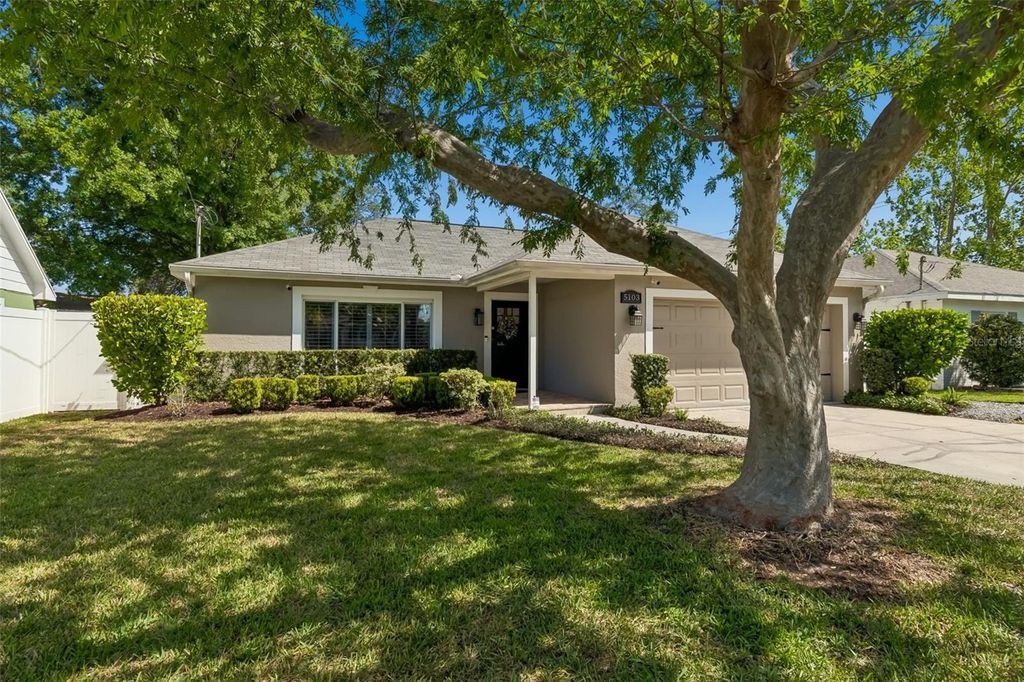 Photo of 5103 W Cleveland Street, Tampa, FL 33609 (MLS # TB8494408)