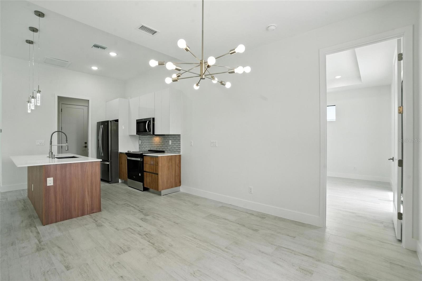 PORT CHARLOTTE SEC 058 - Residential Lease