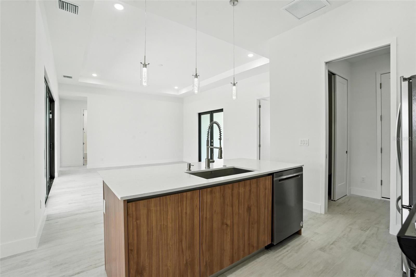 PORT CHARLOTTE SEC 058 - Residential Lease