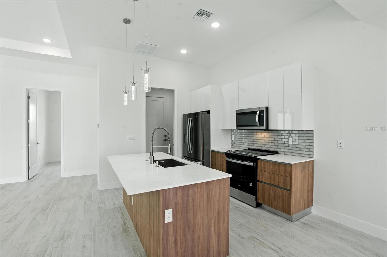 PORT CHARLOTTE SEC 058 - Residential Lease