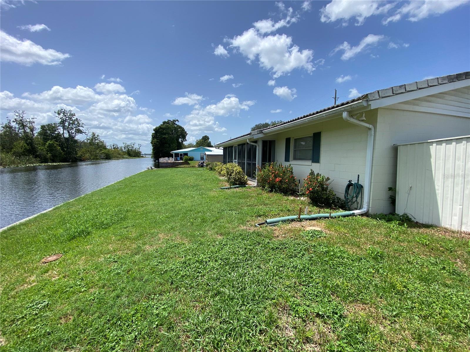 LAKE HARRIS SHORES UNIT 02 - Residential Lease