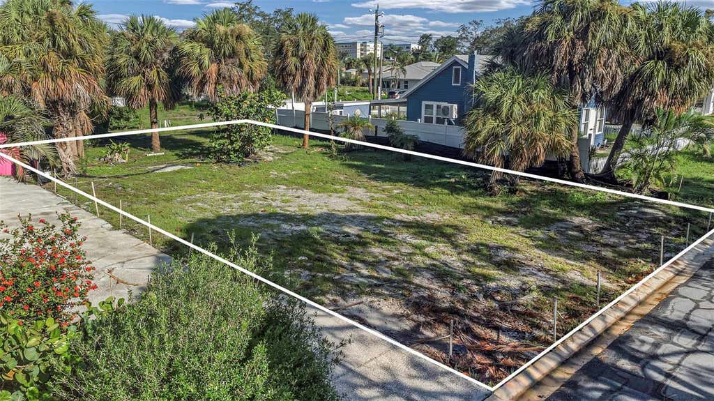 Photo of 3107 Clinton Street S, Gulfport, FL 33707 (MLS # TB8537804)