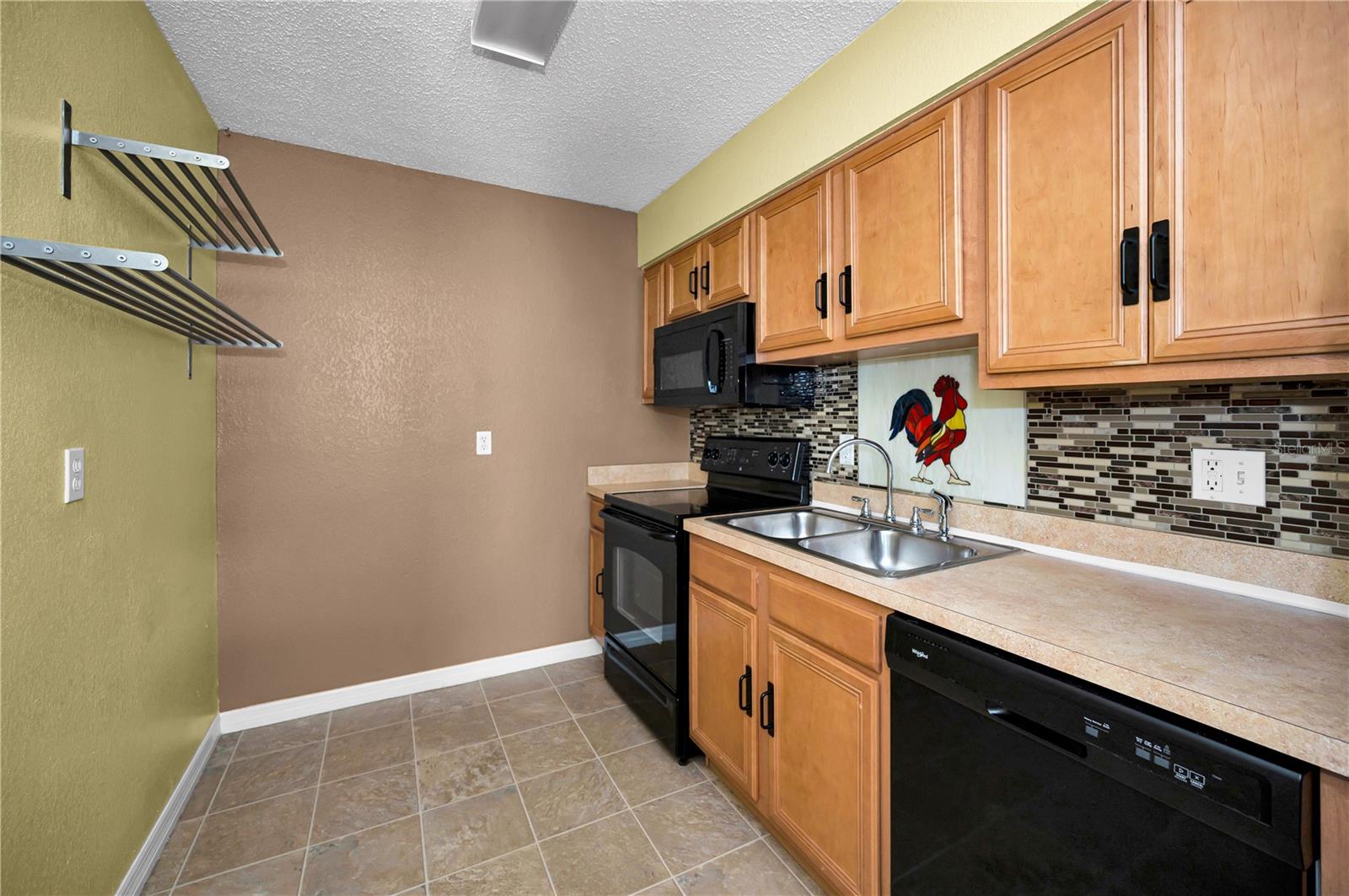 PALMS OF TARPON SPGS - Residential