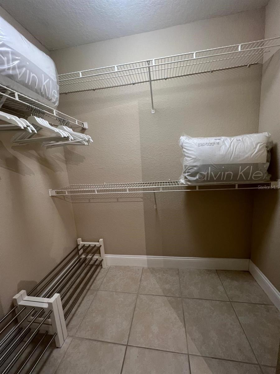 SANDLAKE PRIVATE RESIDENCES - Residential