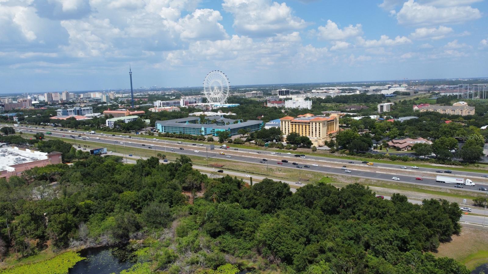 SANDLAKE PRIVATE RESIDENCES - Residential