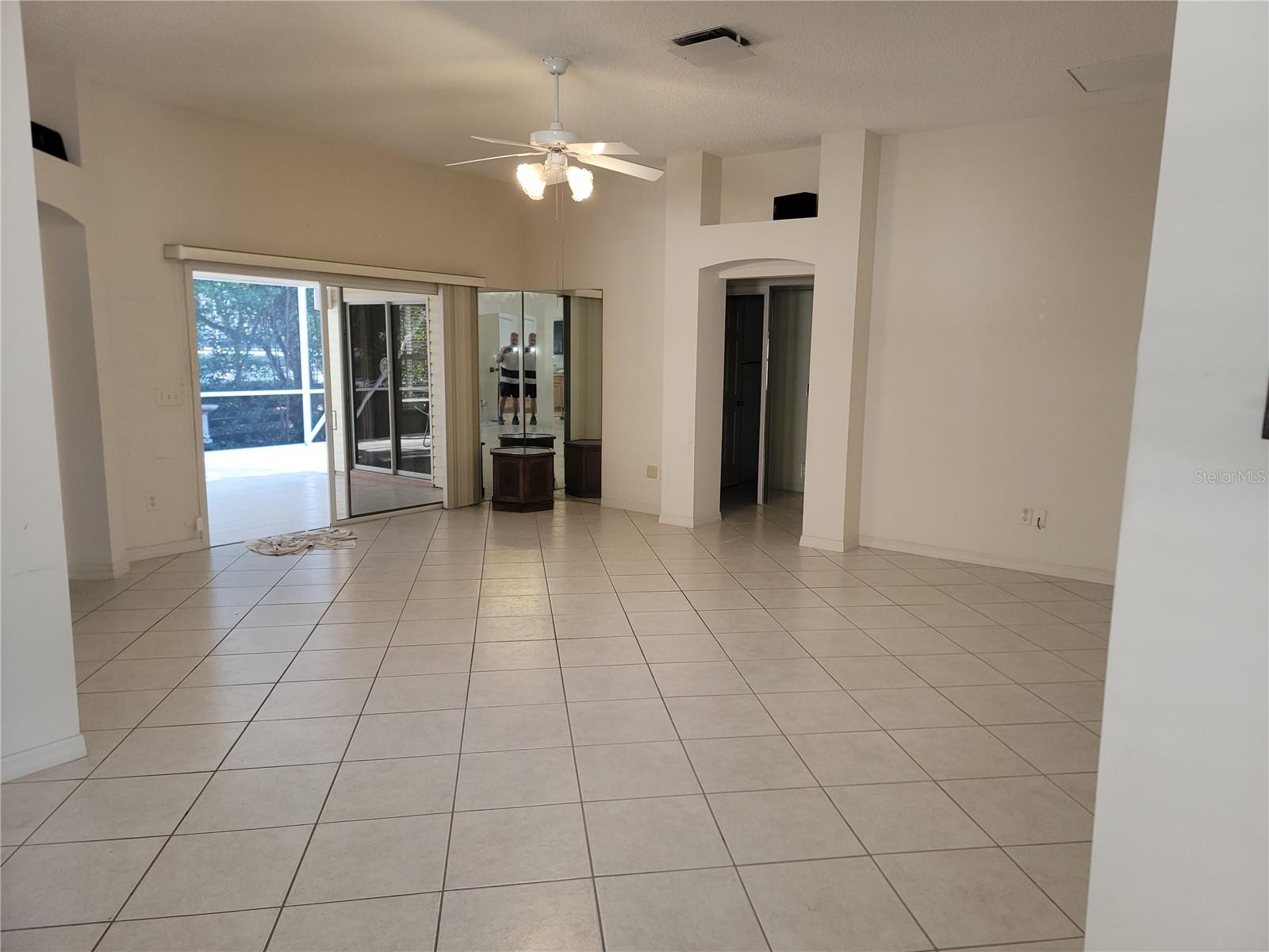 SUMTERT VLGS - Residential