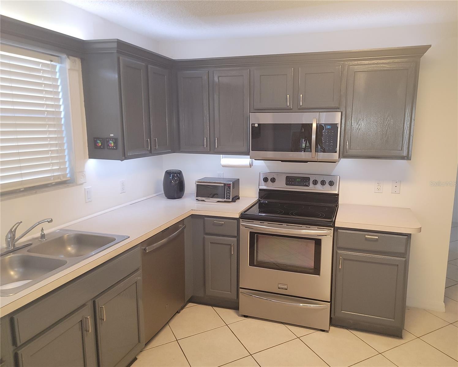 SUMTERT VLGS - Residential