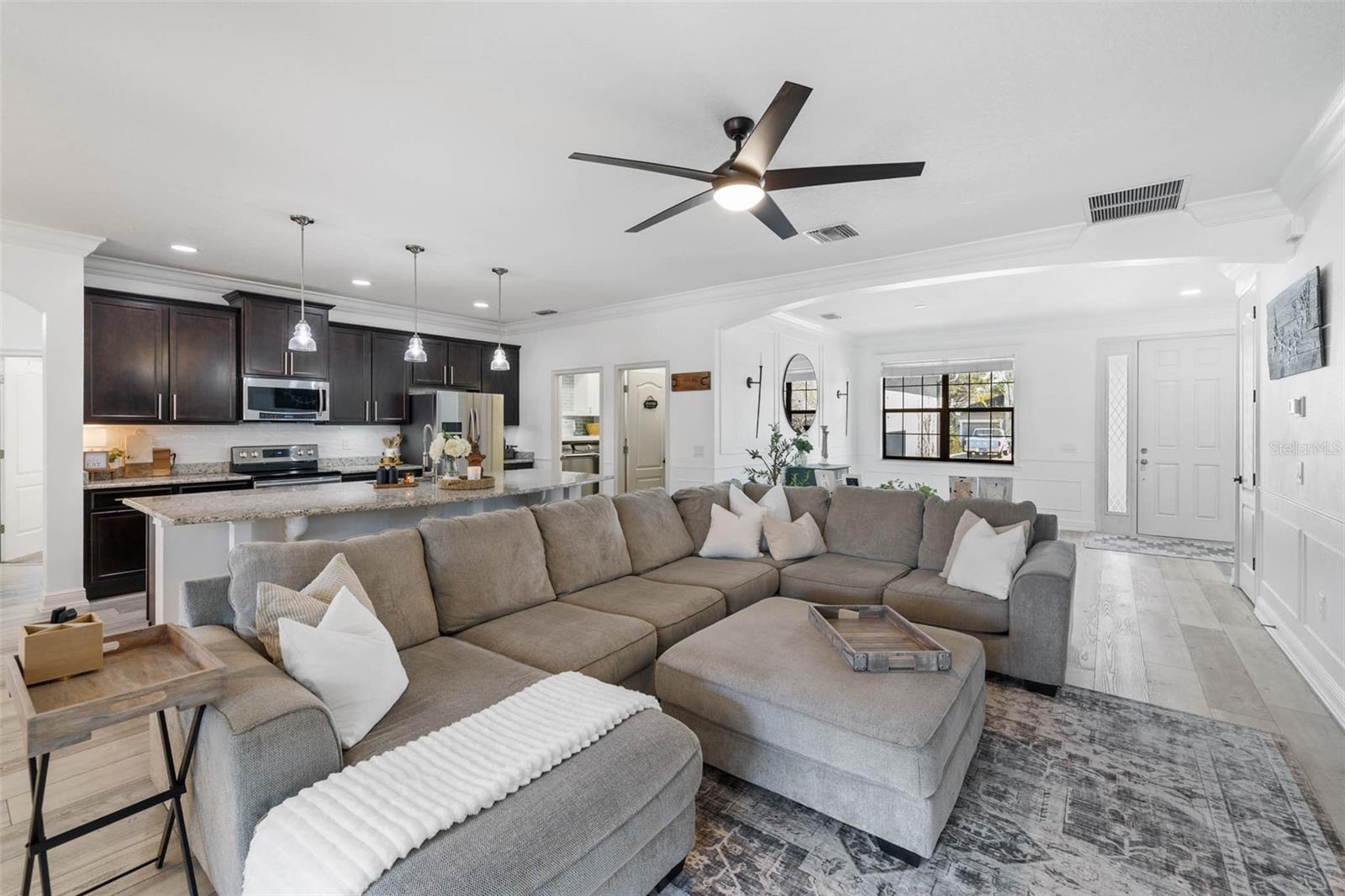 595 TIERRA DRIVE