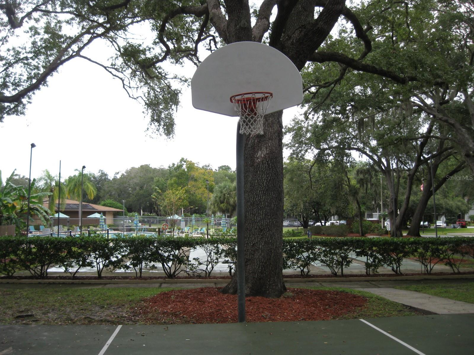 FOX LAKE TWNHMS - Residential Lease