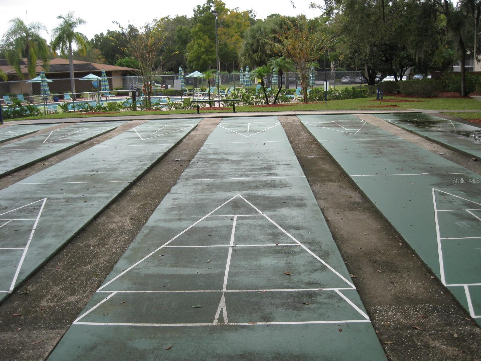 FOX LAKE TWNHMS - Residential Lease