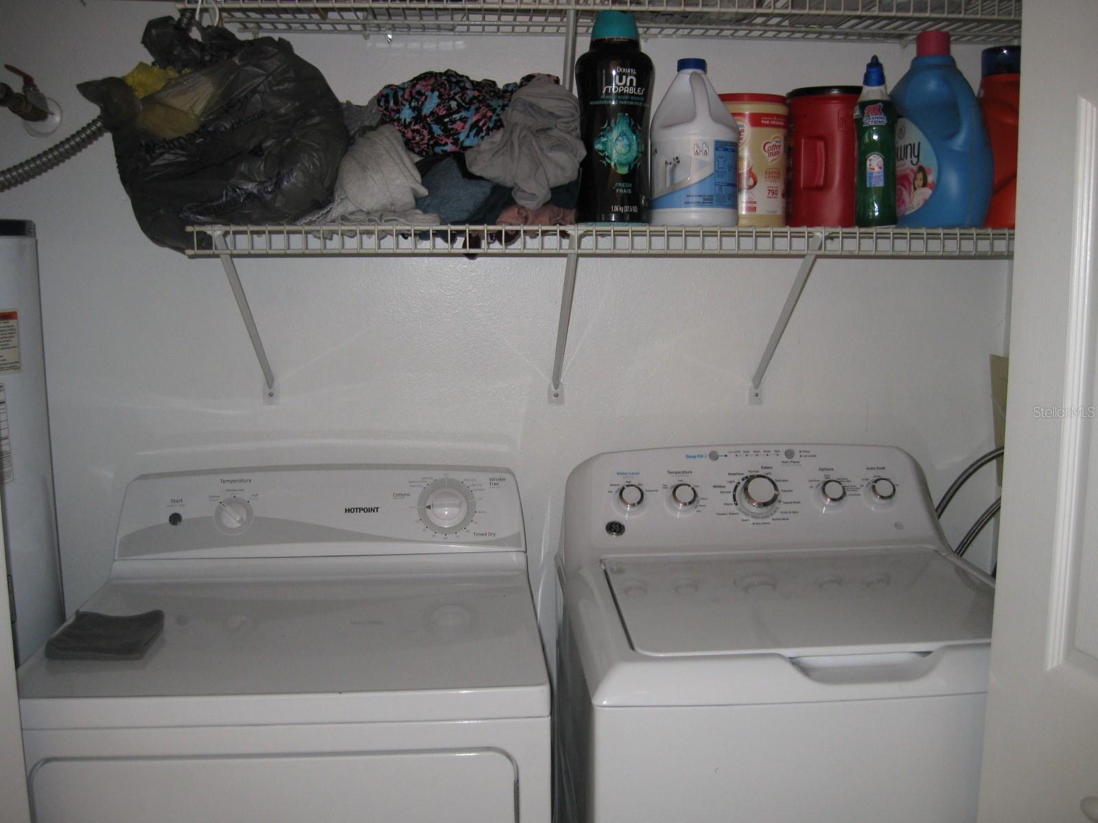 FOX LAKE TWNHMS - Residential Lease