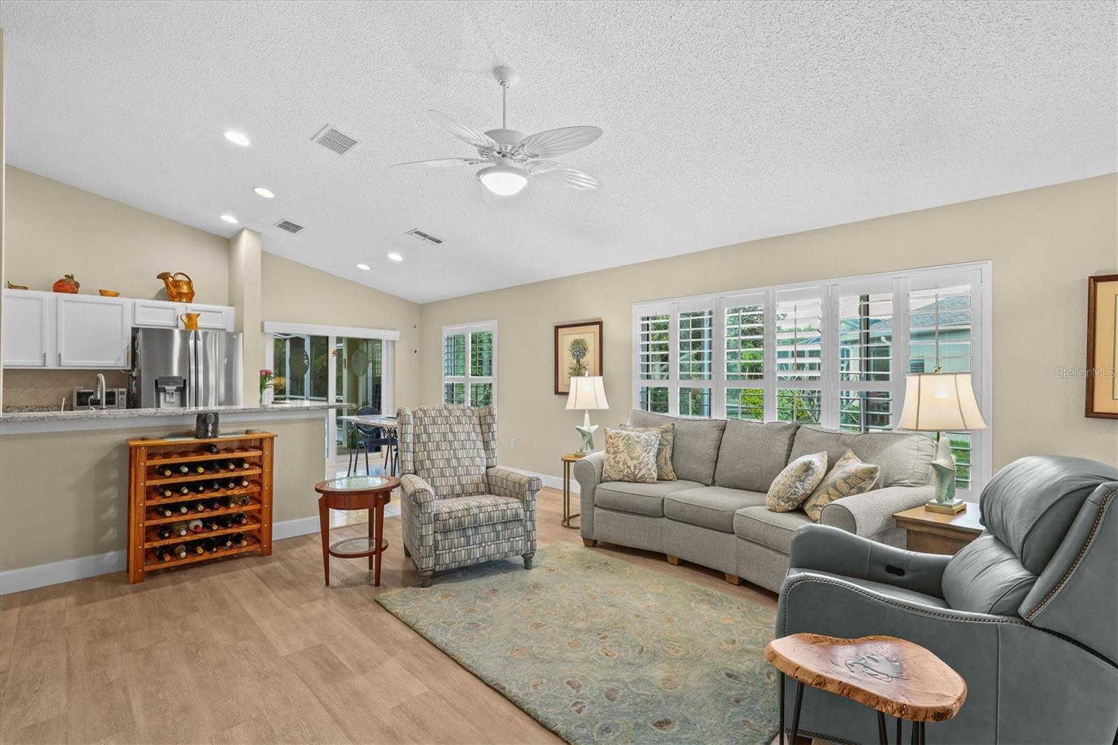 KEY VISTA PH 02 - Residential