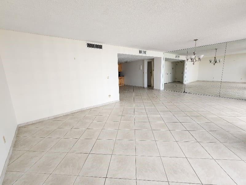 ALIKI CONDO - Residential