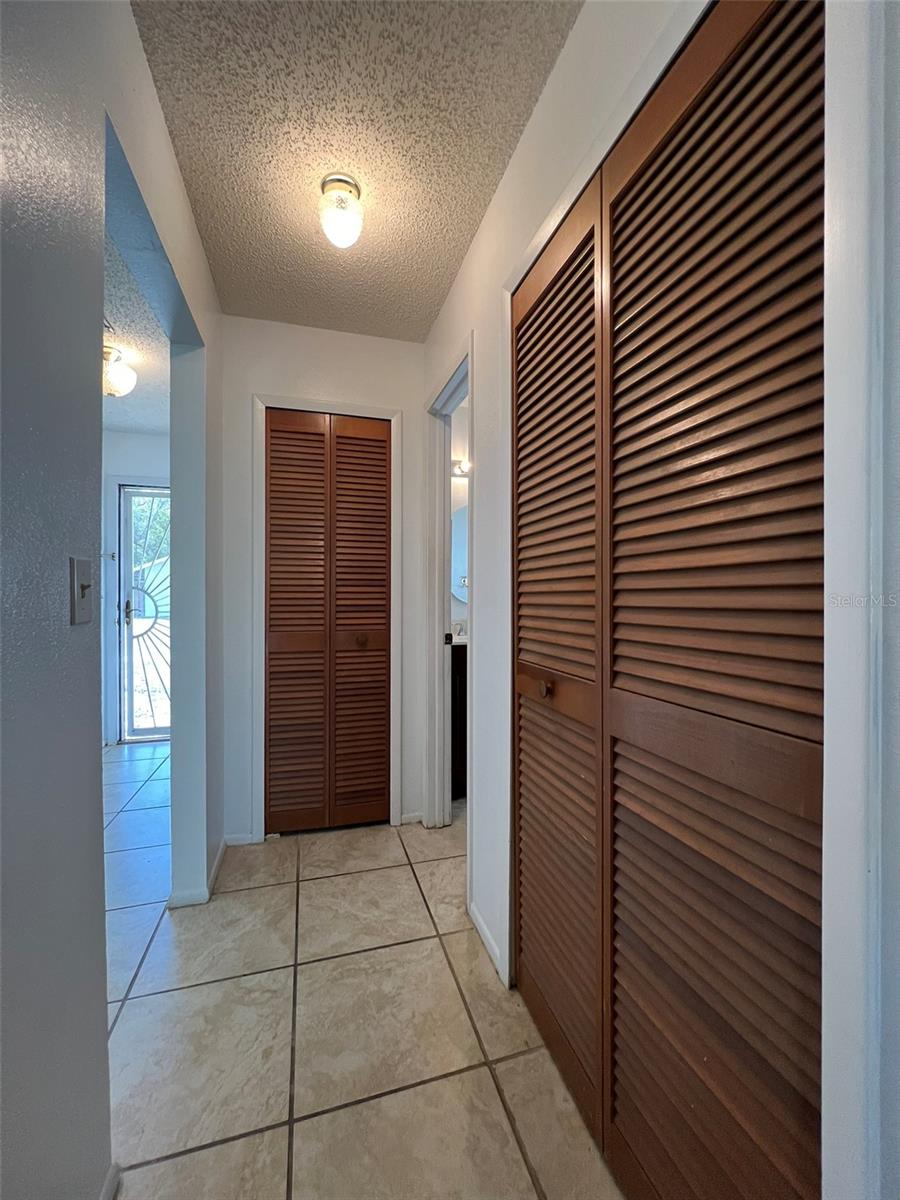 HUNTINGTON BY THE CAMPUS - Residential