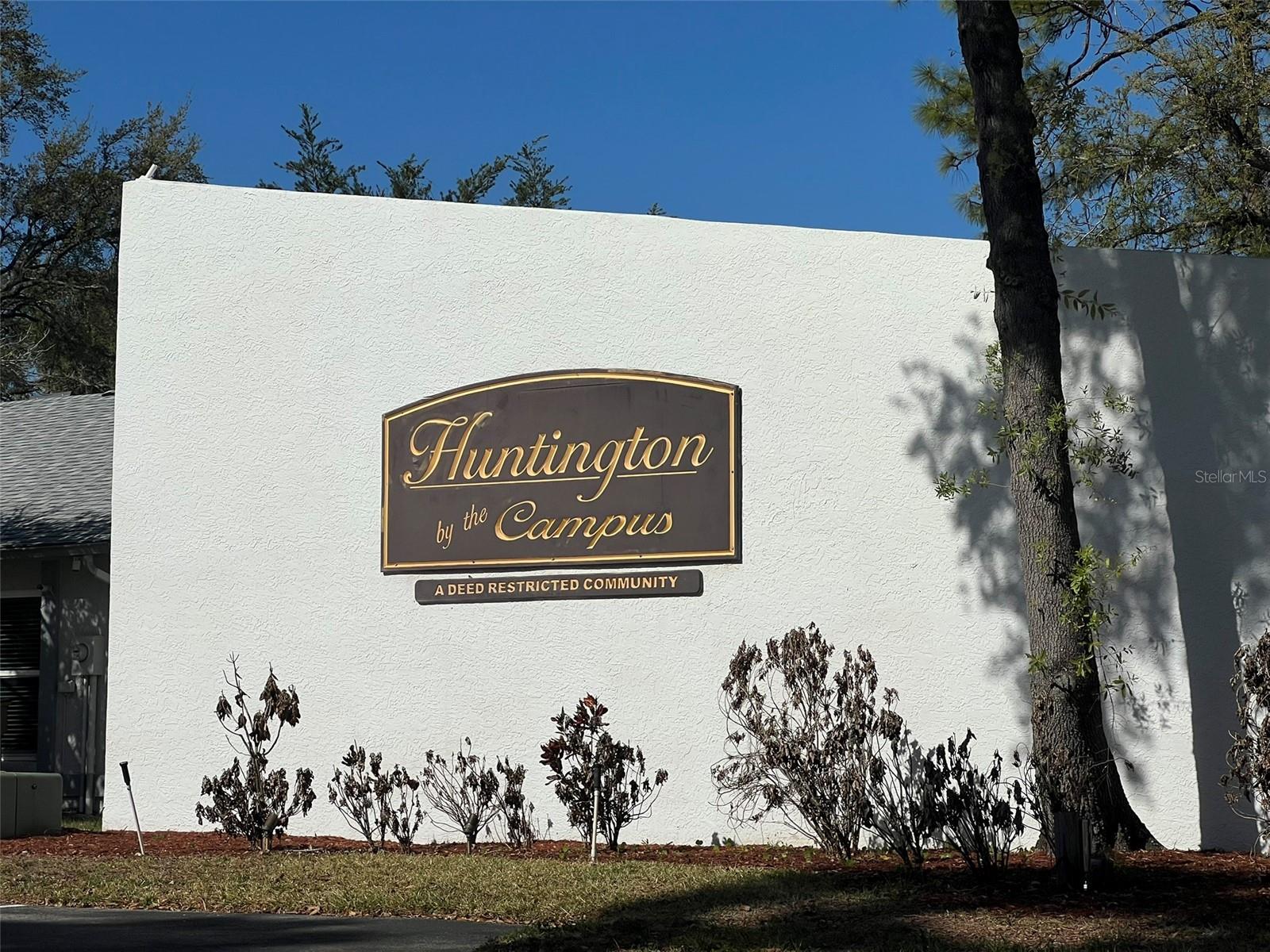 HUNTINGTON BY THE CAMPUS - Residential