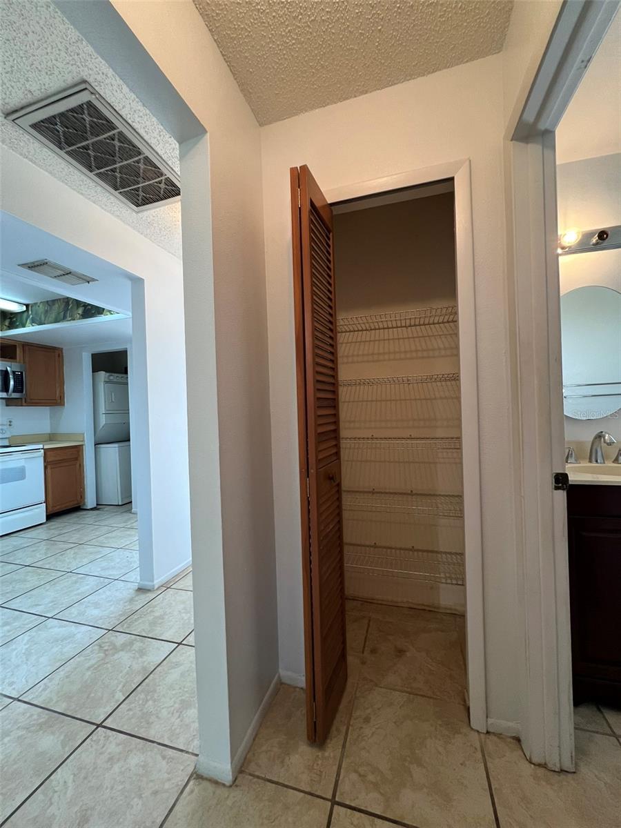 HUNTINGTON BY THE CAMPUS - Residential