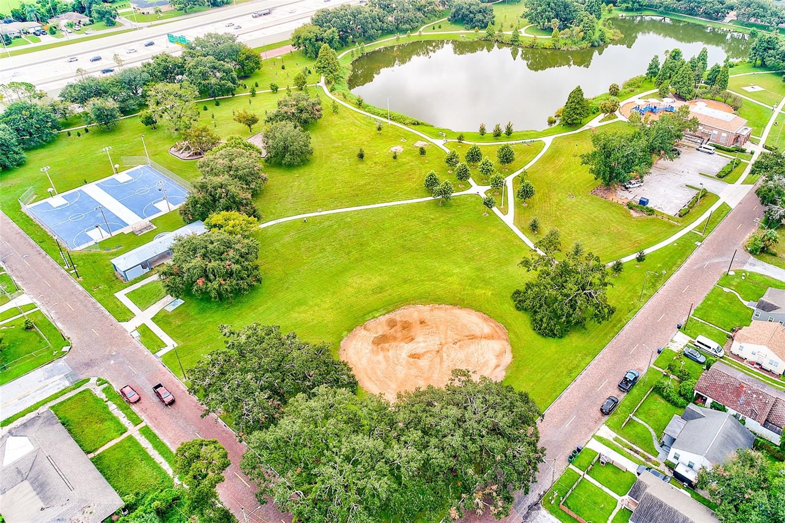 CENTRAL PARK BLKS 13 14 15 16 - Residential