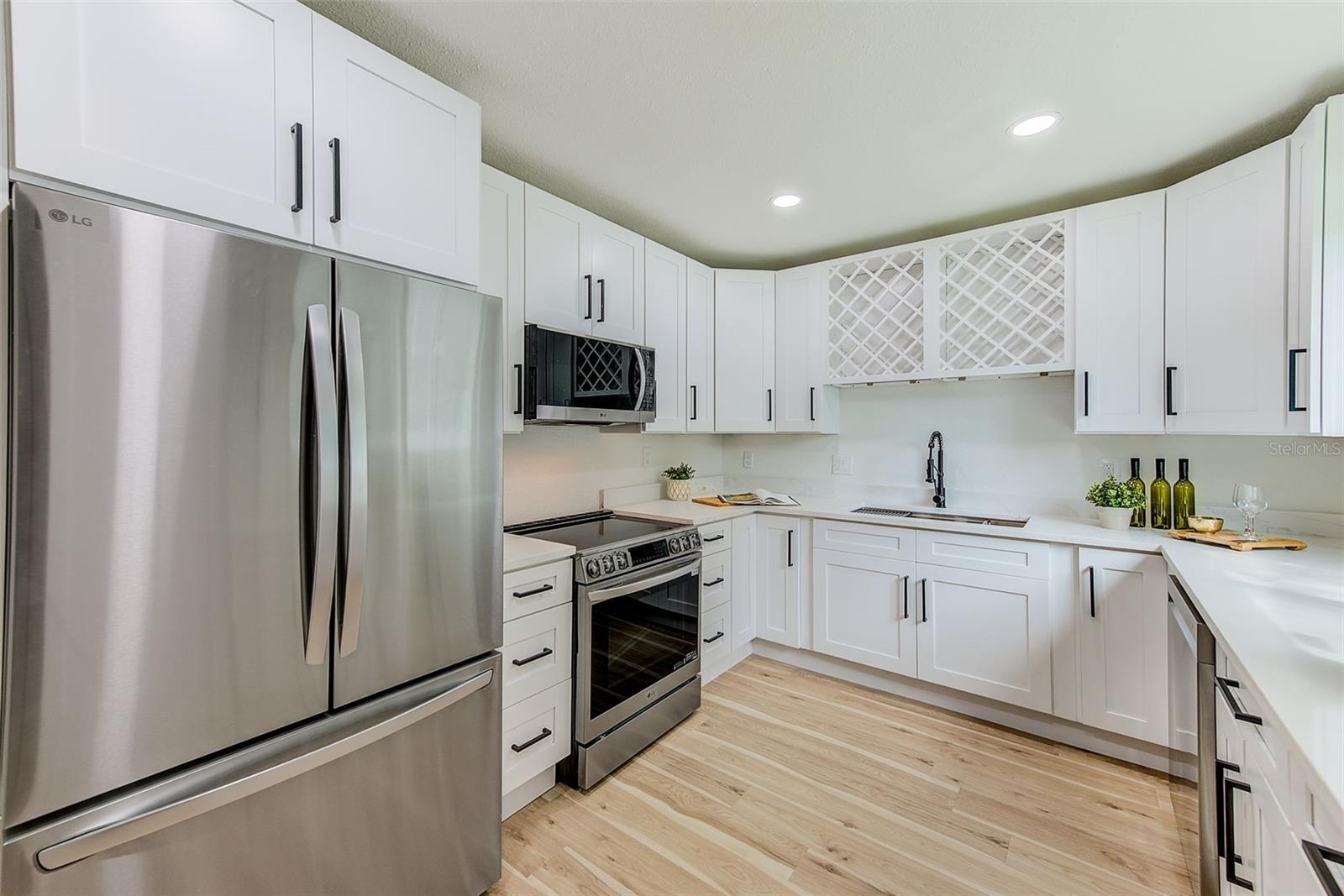 CENTRAL PARK BLKS 13 14 15 16 - Residential