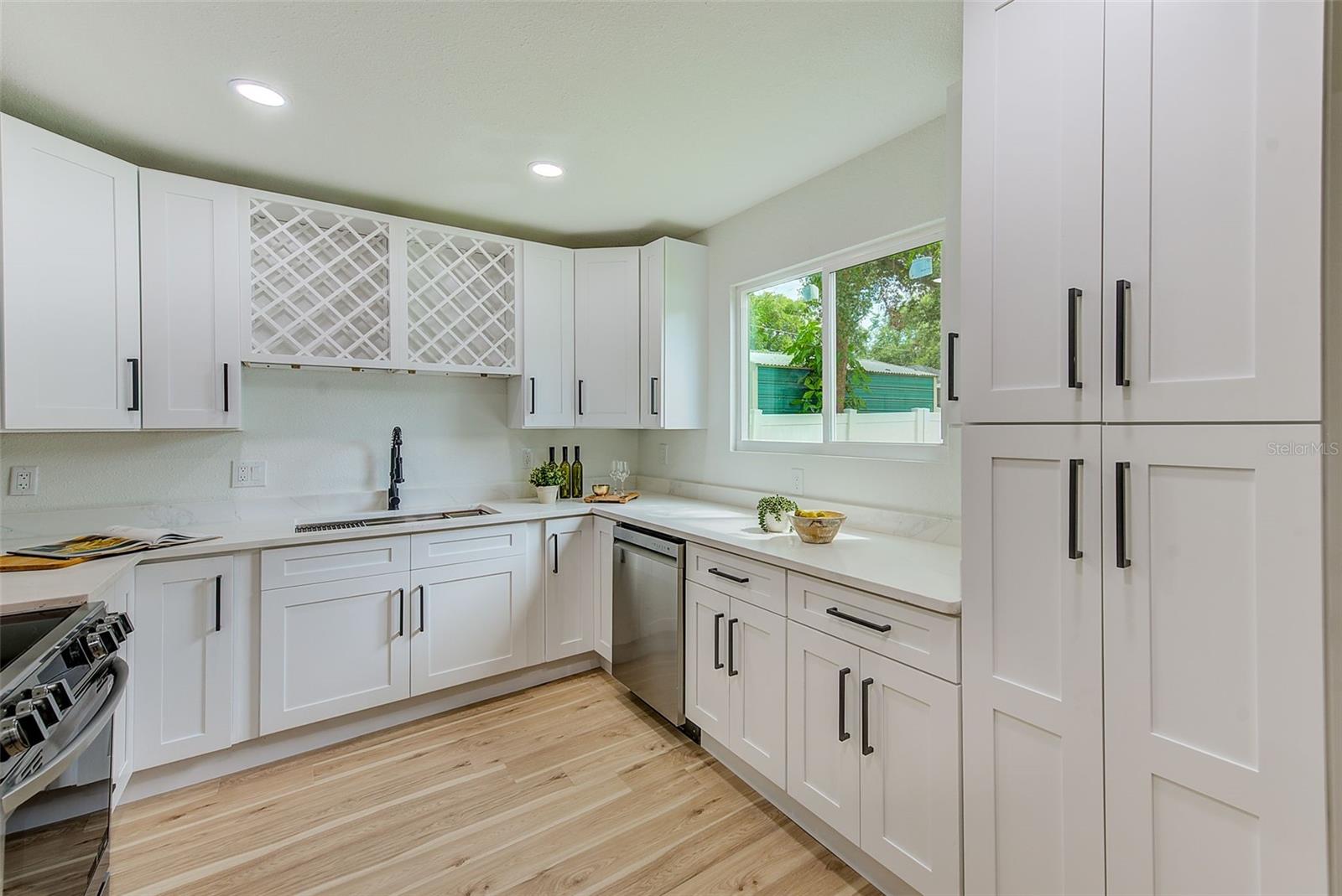 CENTRAL PARK BLKS 13 14 15 16 - Residential