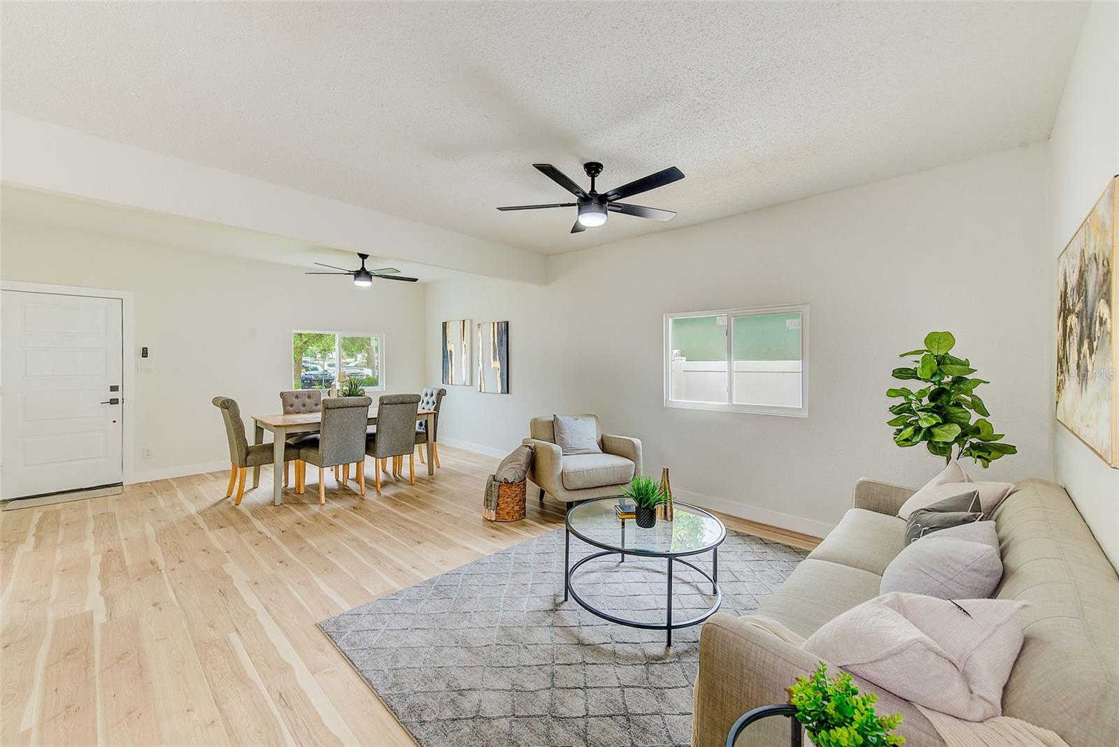 CENTRAL PARK BLKS 13 14 15 16 - Residential