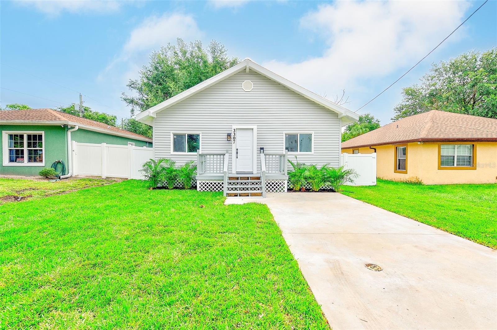 CENTRAL PARK BLKS 13 14 15 16 - Residential