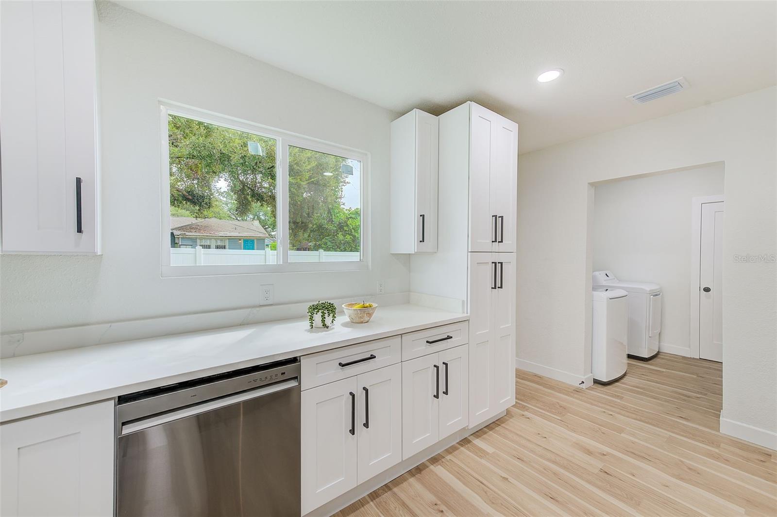 CENTRAL PARK BLKS 13 14 15 16 - Residential