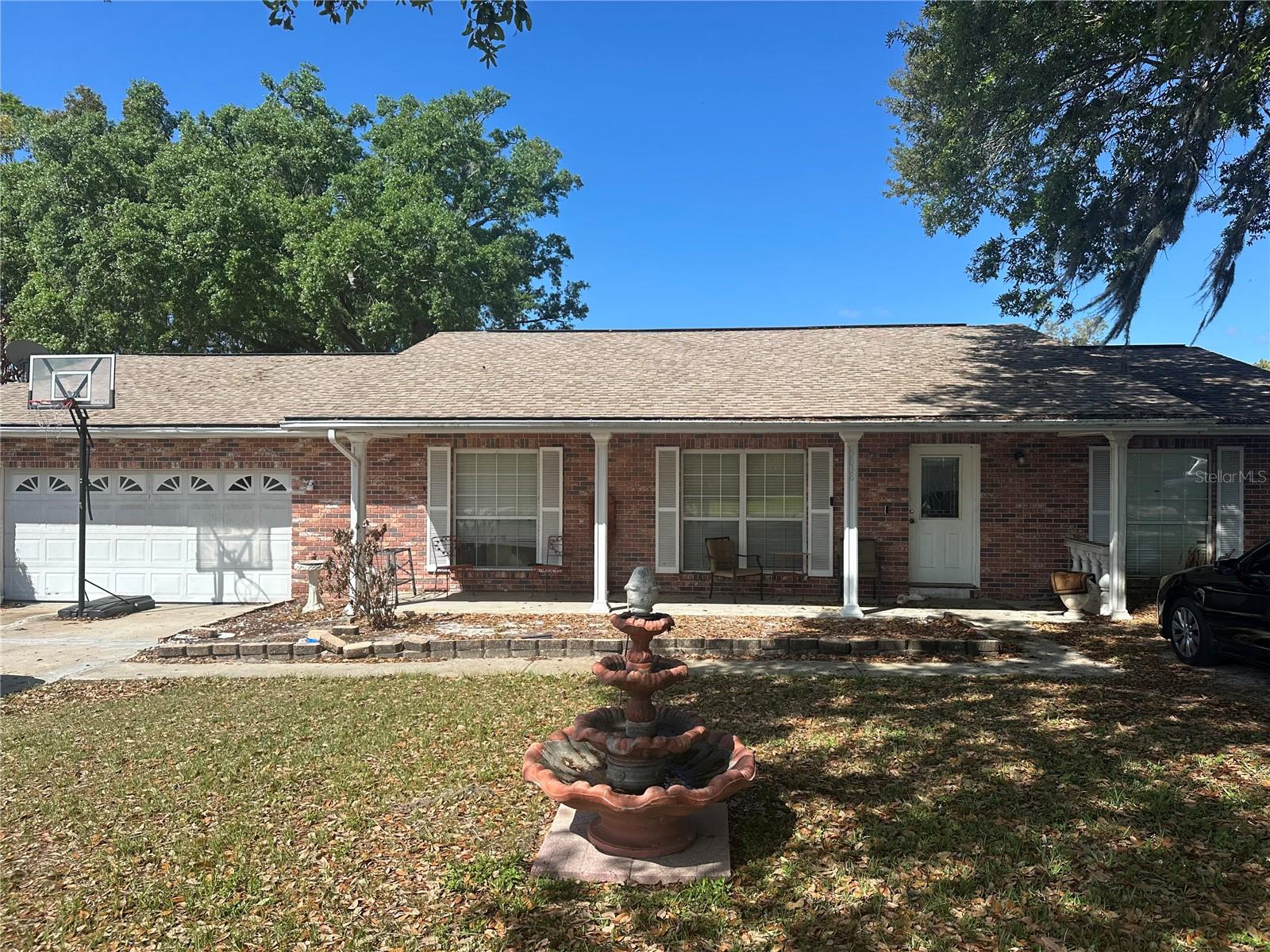 LAKE GROVE ESTATES - Residential