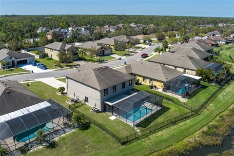 A home in PALMETTO