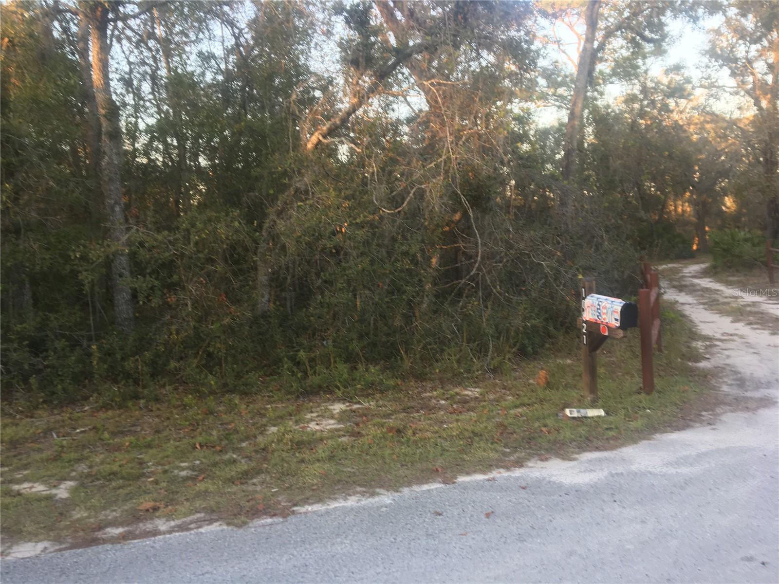 LAKEWOOD ACRES - Land