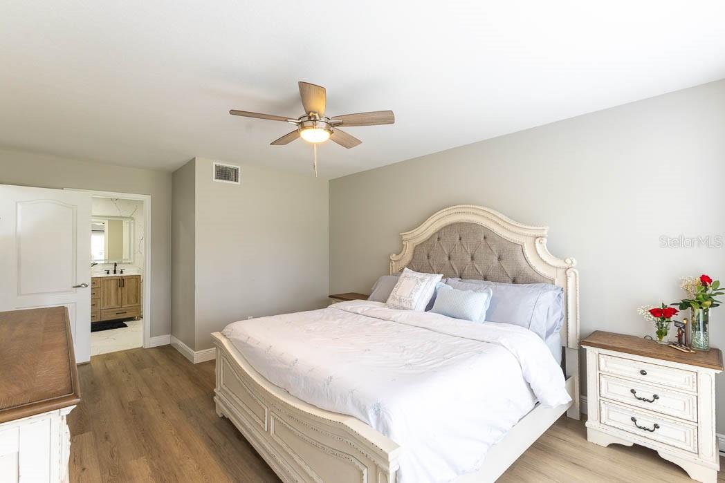 VENTURA CLUB - Residential Lease