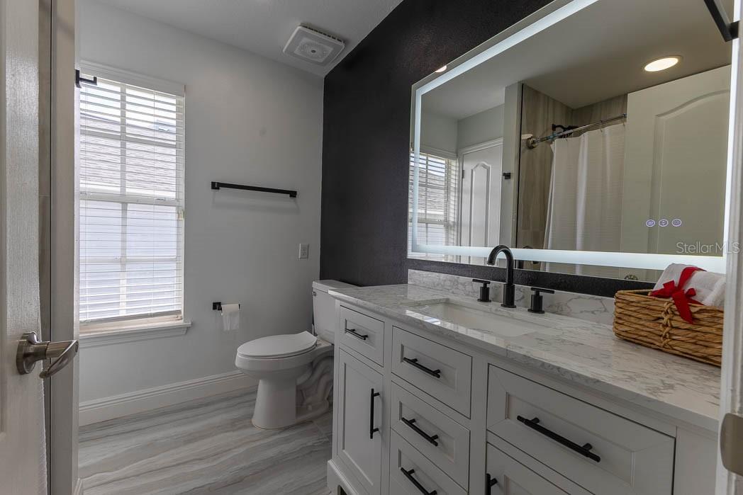 VENTURA CLUB - Residential Lease