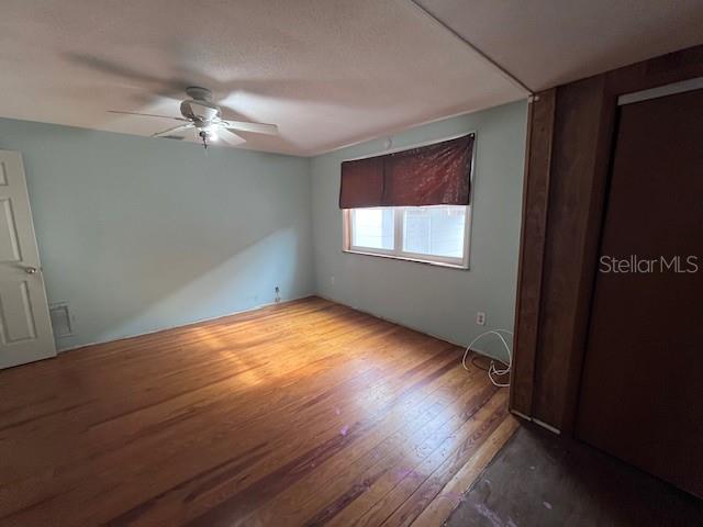 HOLLY PARK - Residential