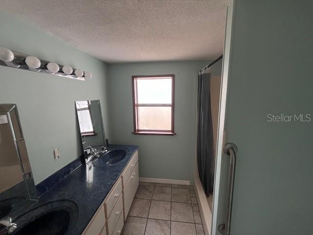 HOLLY PARK - Residential