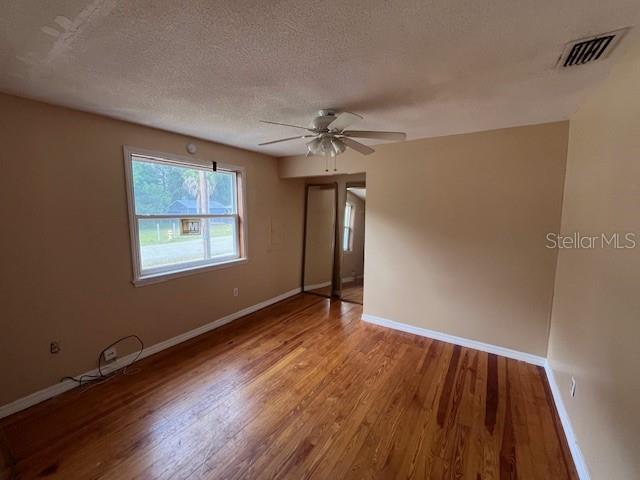 HOLLY PARK - Residential