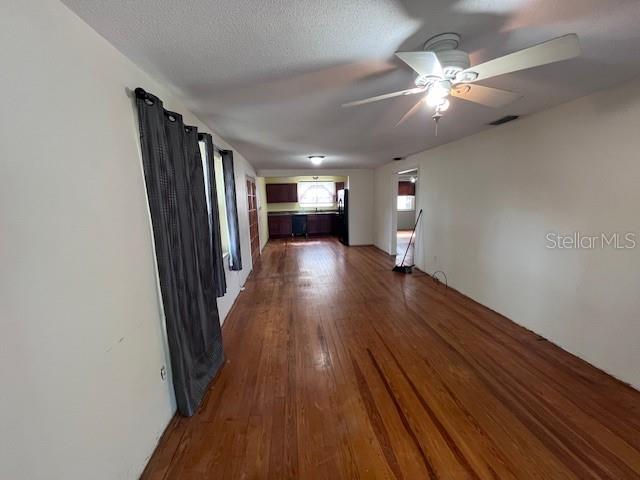 HOLLY PARK - Residential