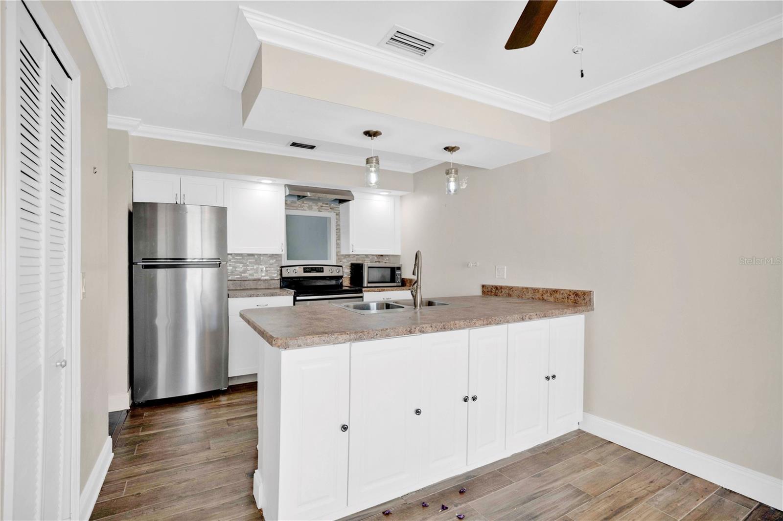 CEDARWOOD VILLAGE 1 - Residential