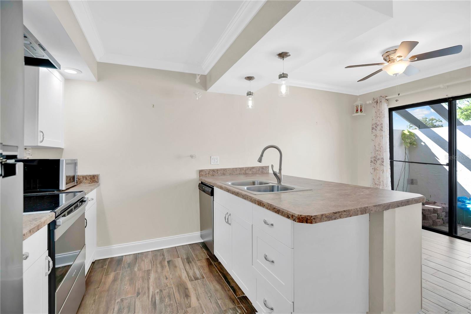 CEDARWOOD VILLAGE 1 - Residential