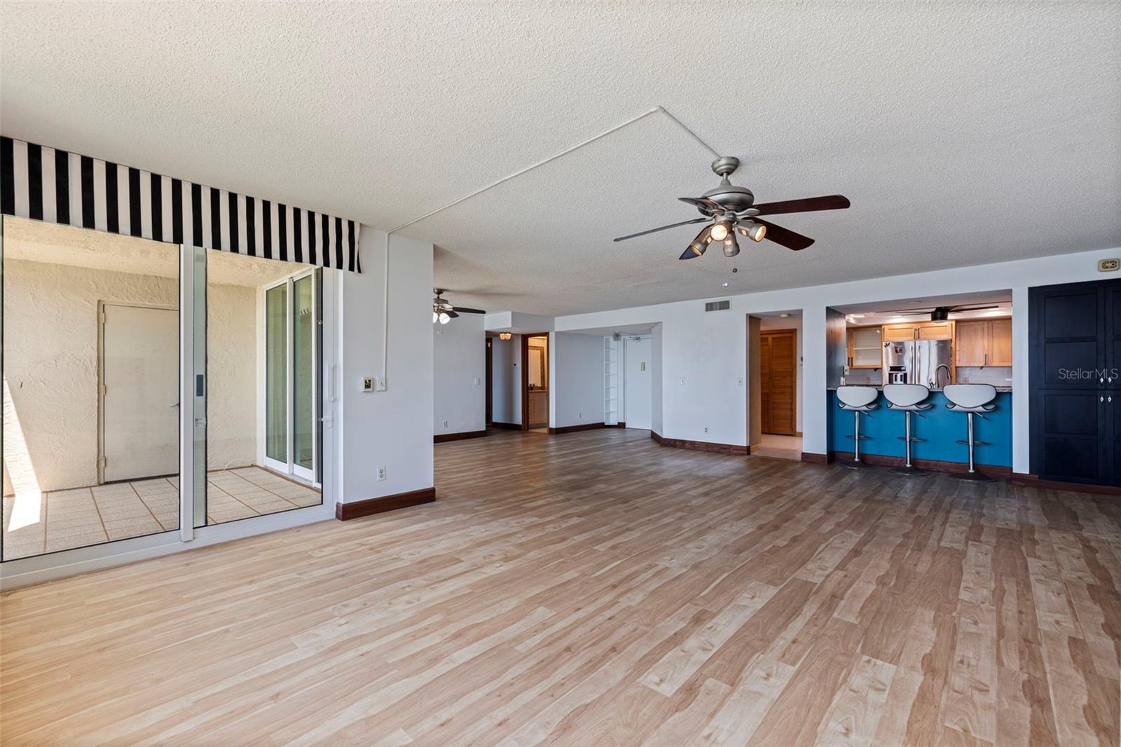 736 ISLAND WAY CONDO - Residential