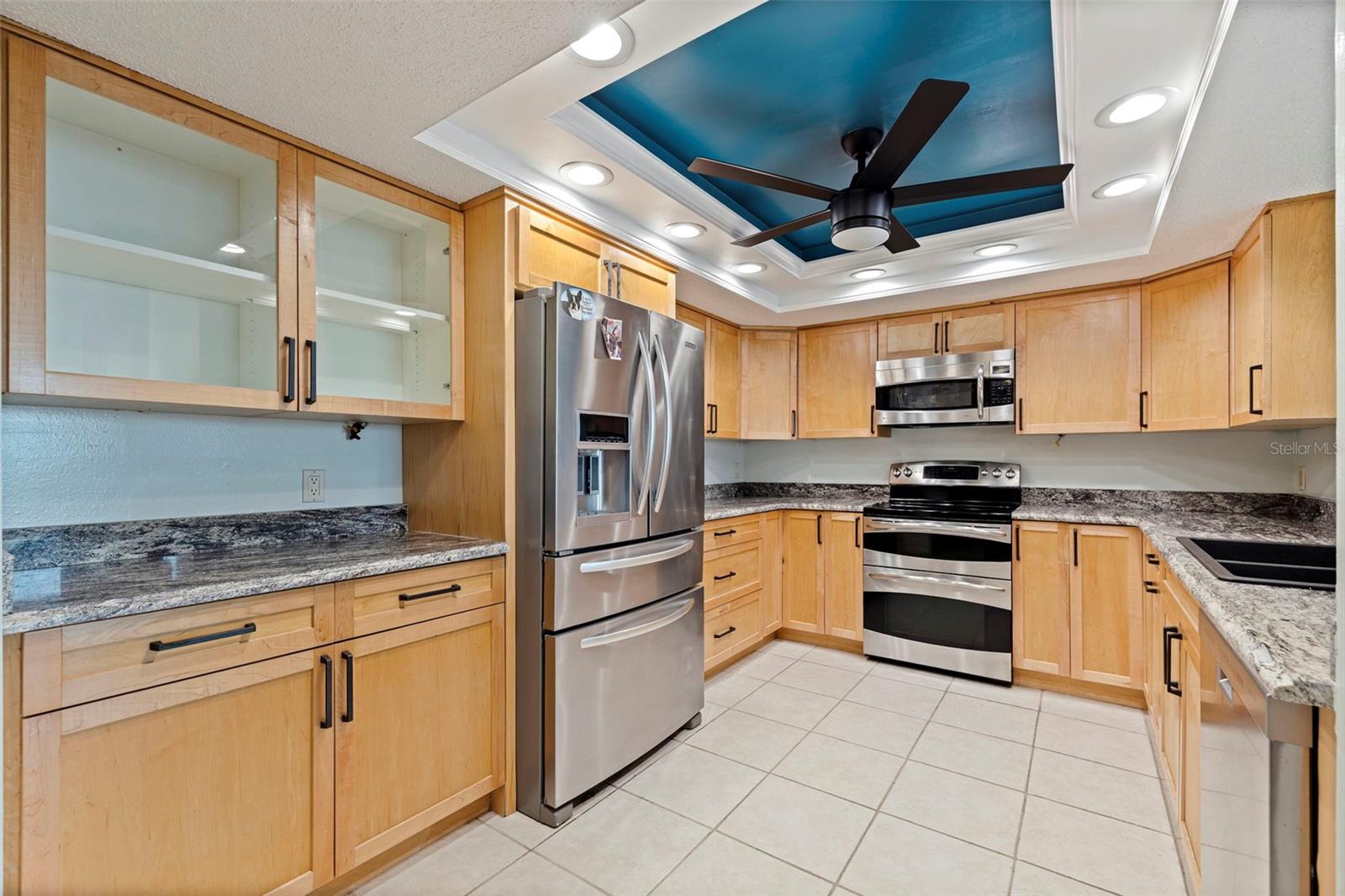 736 ISLAND WAY CONDO - Residential