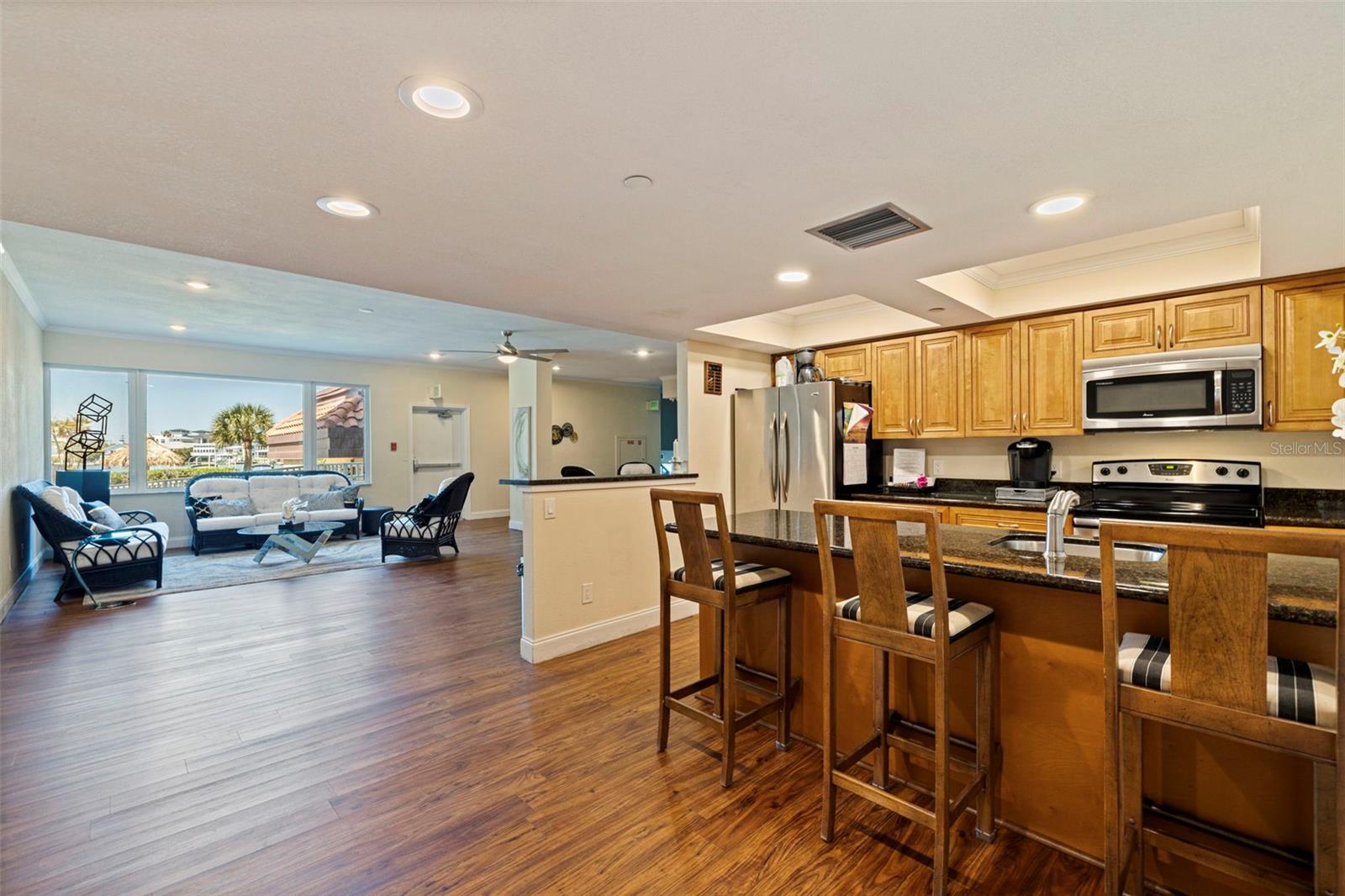 736 ISLAND WAY CONDO - Residential